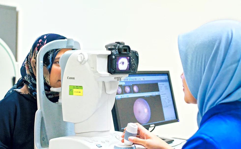 UVEITIS